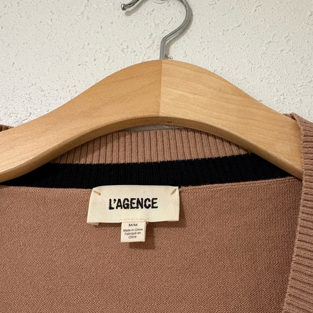 L’AGENCE V-Neck Sweater 🤎🖤 Size Medium - Picture 3 of 4